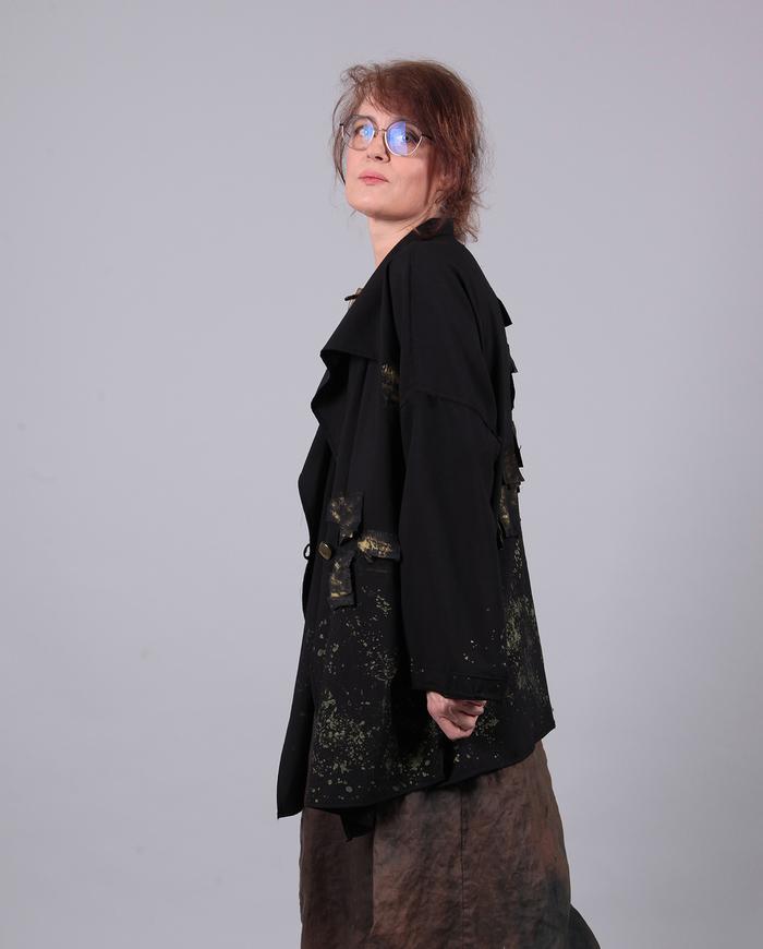 'gold leaves falling' oversized lightweight black jacket