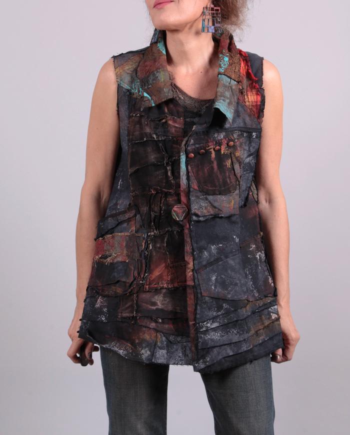 'on top of a mountain' detailed cotton and silk vest