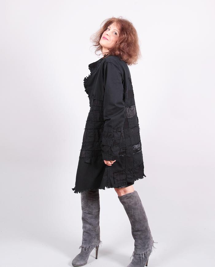 'weave me the night' all-black detailed coat/kaftan