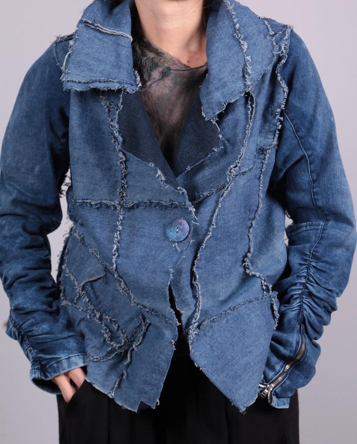 'geometry in motion' mixed textures short denim jacket