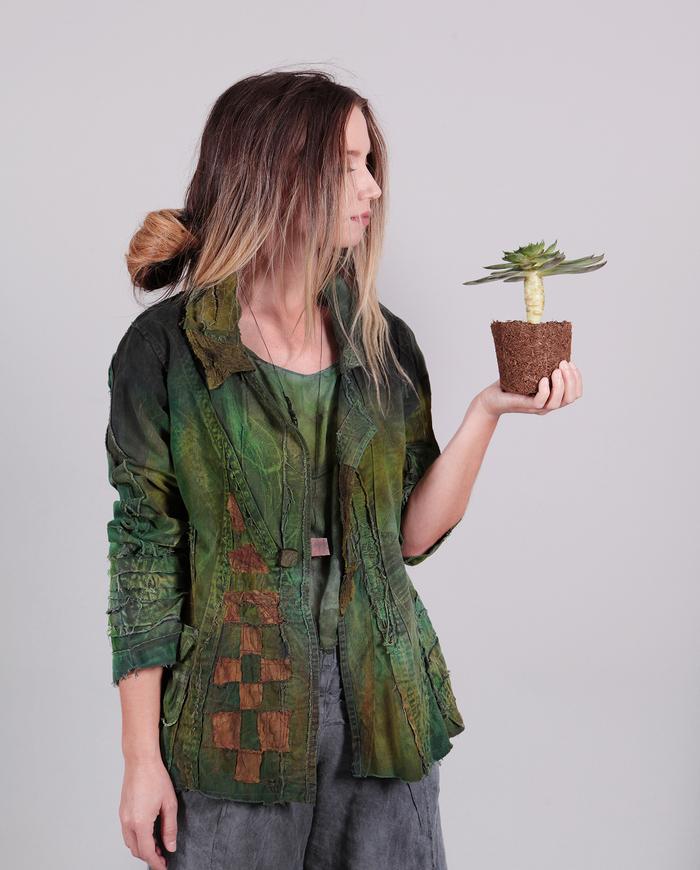 'firmly planted' fitted artwear jacket