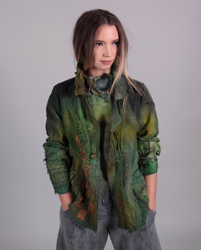 'firmly planted' fitted artwear jacket