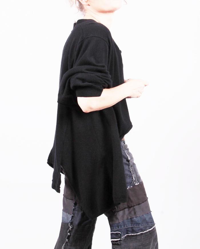 'warm me up' oversized asymmetrical black cashmere sweater