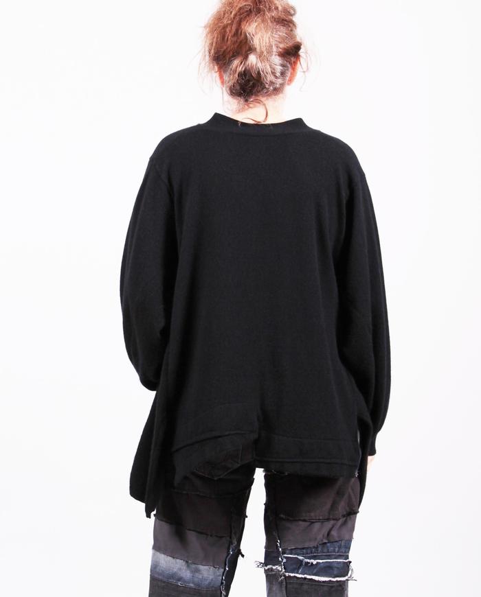 'warm me up' oversized asymmetrical black cashmere sweater