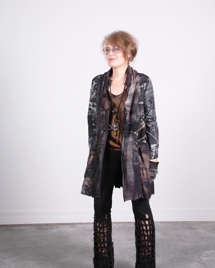 'follow the lines' kaftan length mixed fabrics black and brown jacket