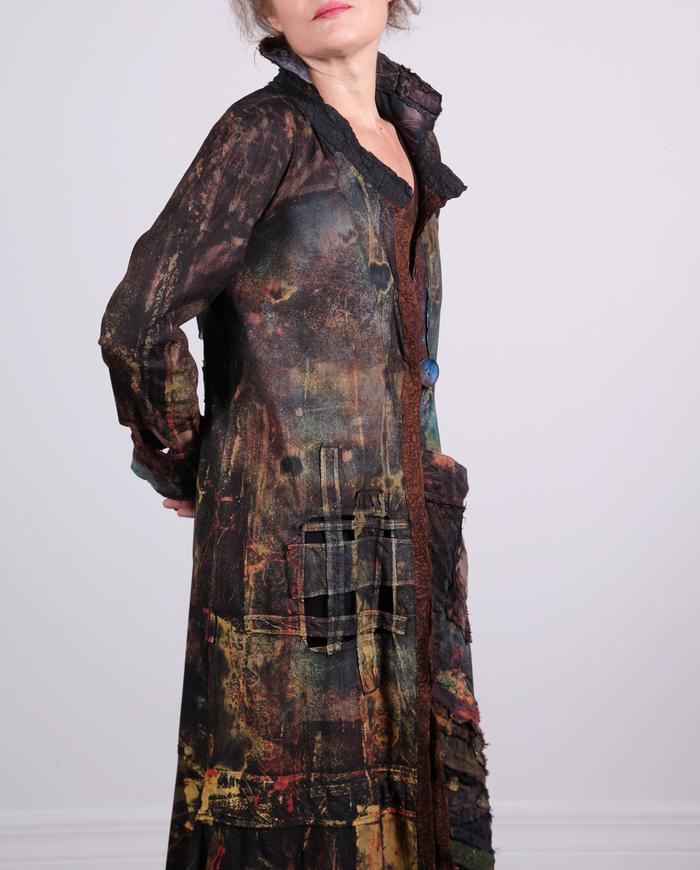 'perfect entrance' floor length award-winning duster/coat