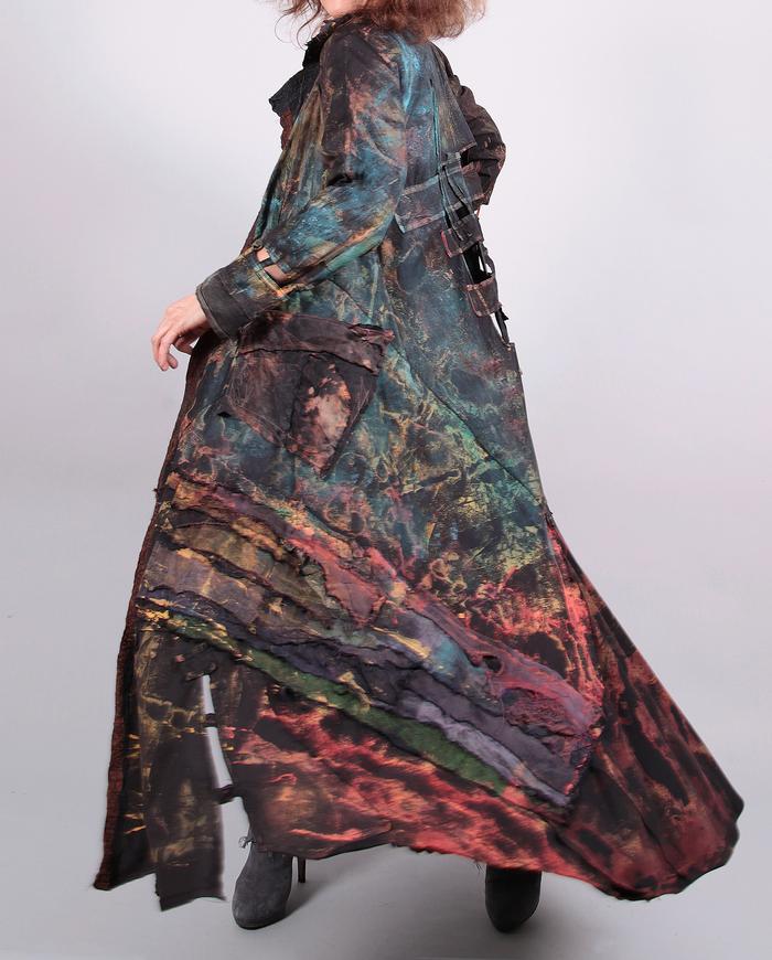 'perfect entrance' floor length award-winning duster/coat