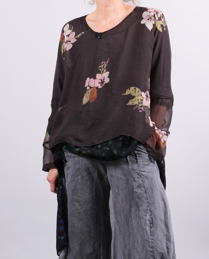 'feminine me' sheer silk loose-fitting top