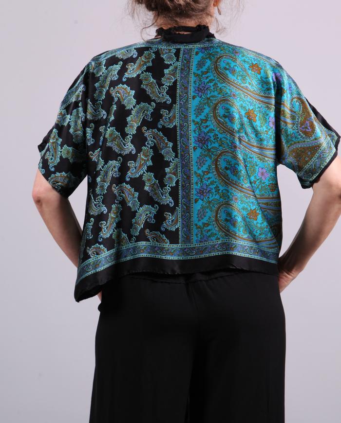 'ying-yang paisley' classic print cropped top