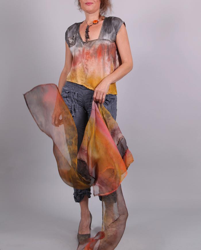 'smooth ripples' distressed asymmetrical top 