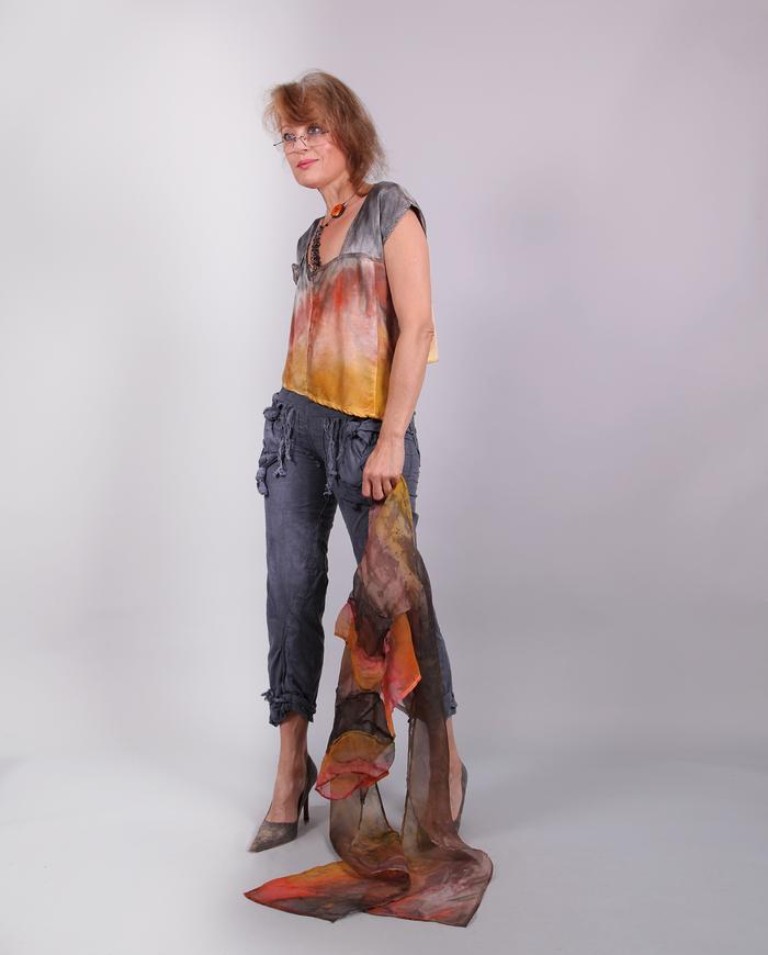'smooth ripples' distressed asymmetrical top 