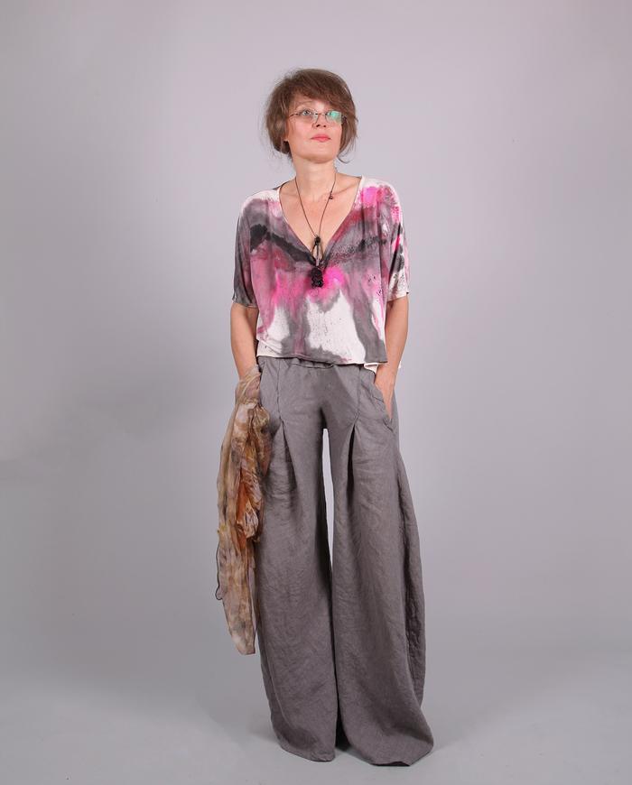 'plunge into pink' loose-fitting one size knit silk top