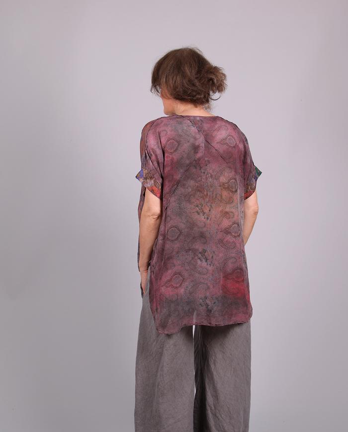 'through the stained glass' high-low mixed prints silk top