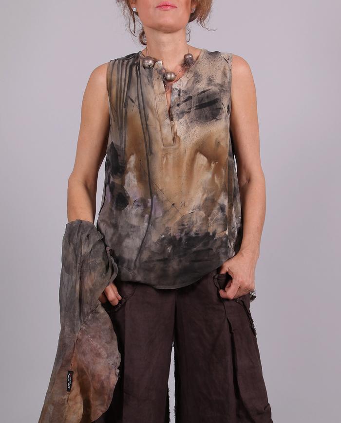 'circles around you' silk crepe sleeveless blouse