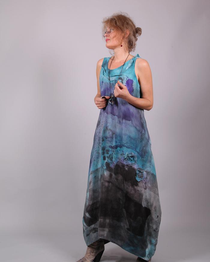 'just keep moving' silk crepe maxi dress