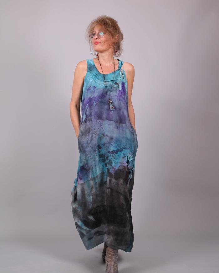 'just keep moving' silk crepe maxi dress